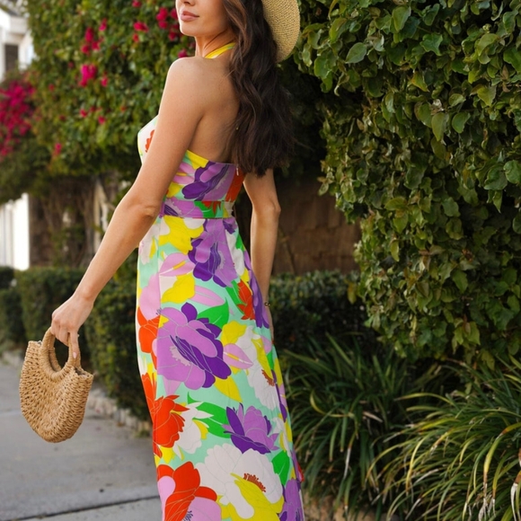 SALE! 006. SLEEVELESS HALTER NECK FLORAL MIDI DRESS - Picture 4 of 4